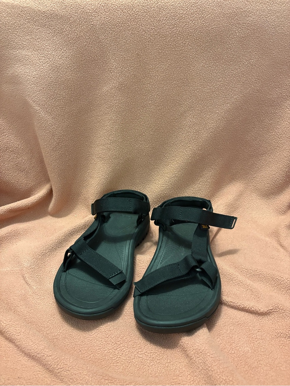NWT Teva Black Strappy Sport Sandals